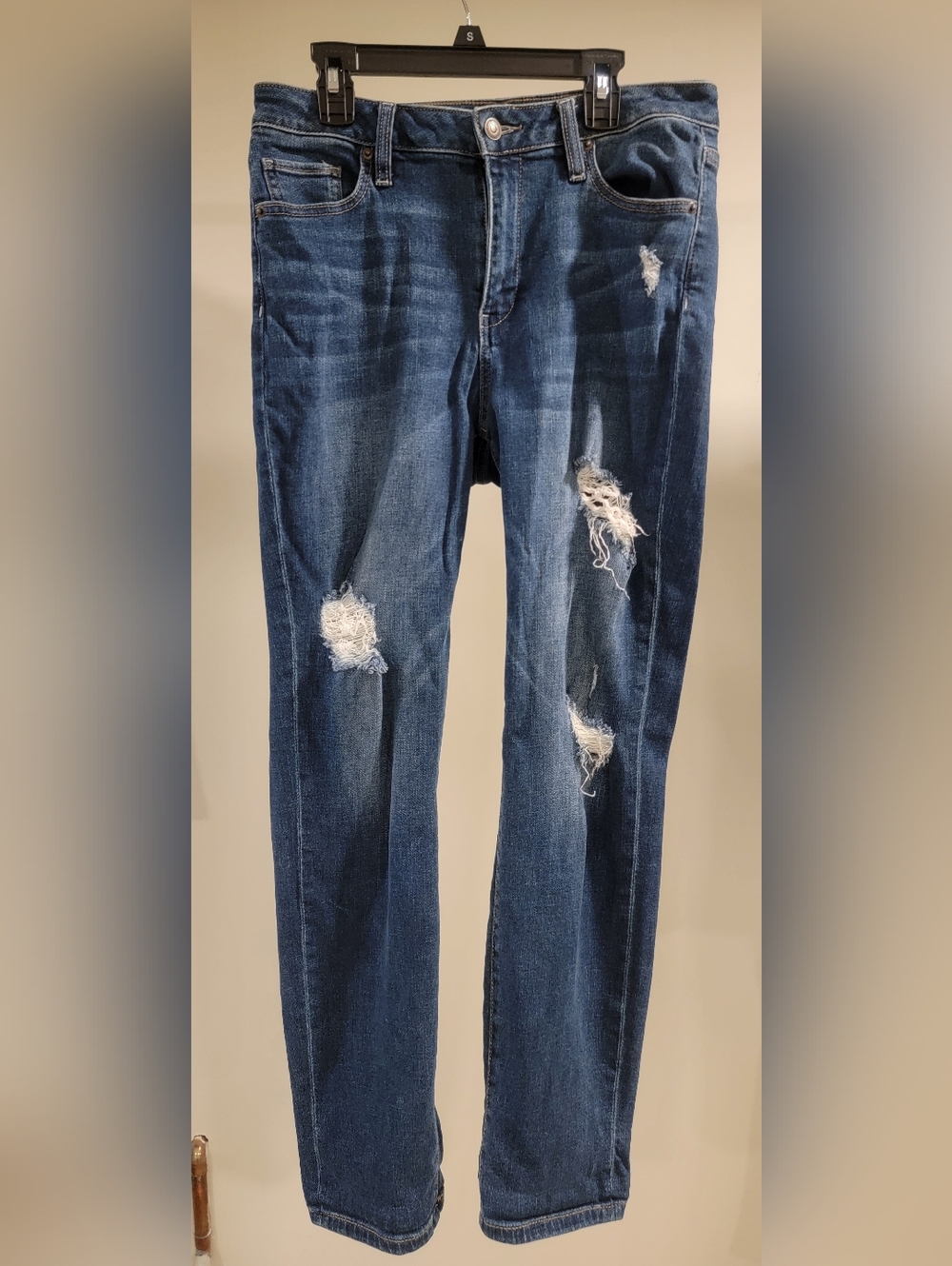 Bundle of New York & Company Cropped Jeans